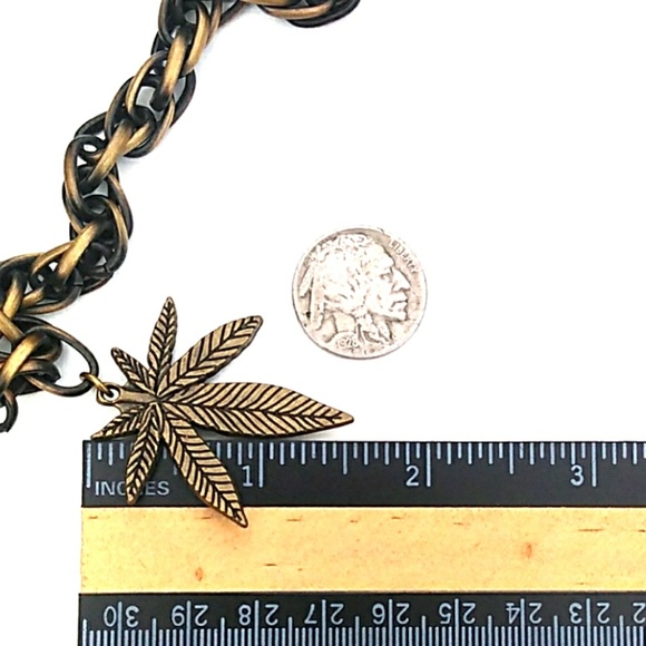 NEW Antiqued Brass Double Link Pot Leaf Necklace - Picture 6 of 8